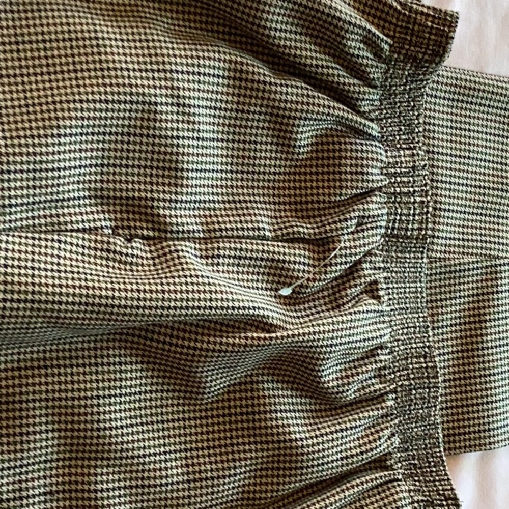 Ladies dress pants.